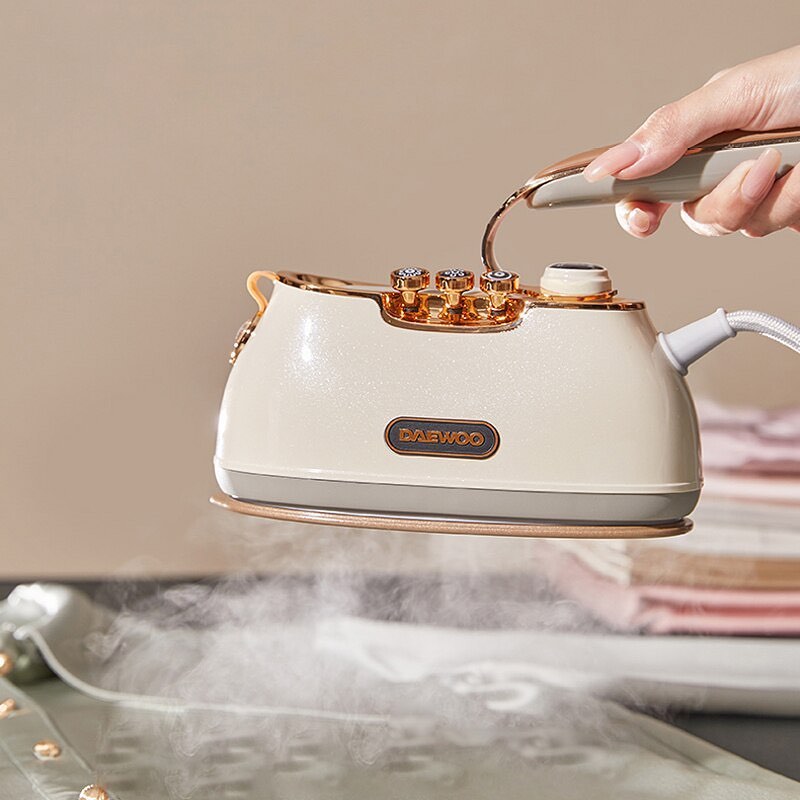 Daewoo Retro Ironing Machine