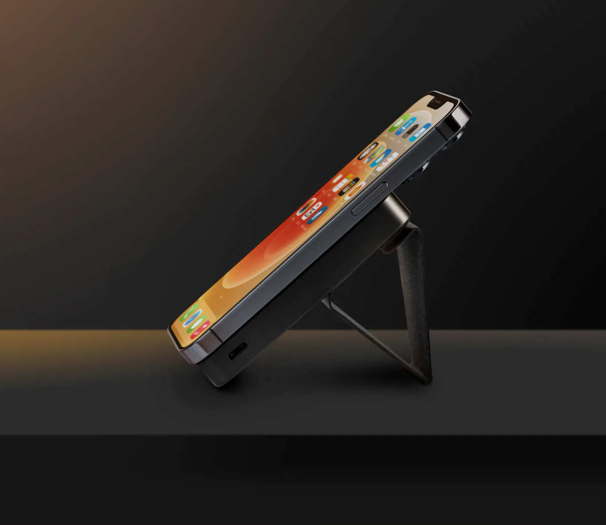 Momax Q.Mag Power 8 (Magnetic Wireless Charger)